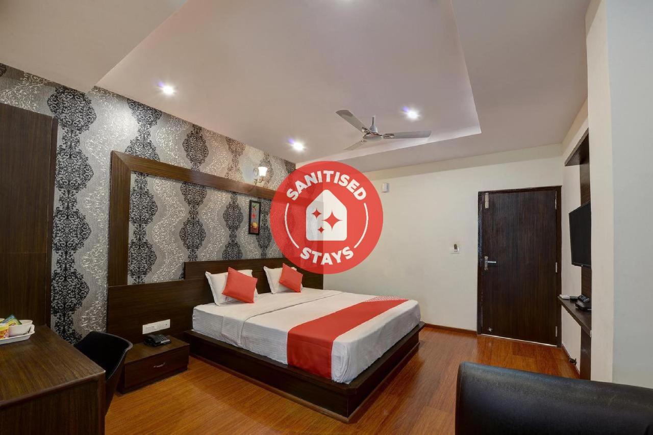 Capital O Hotel Samanvi International Belur  Exterior photo