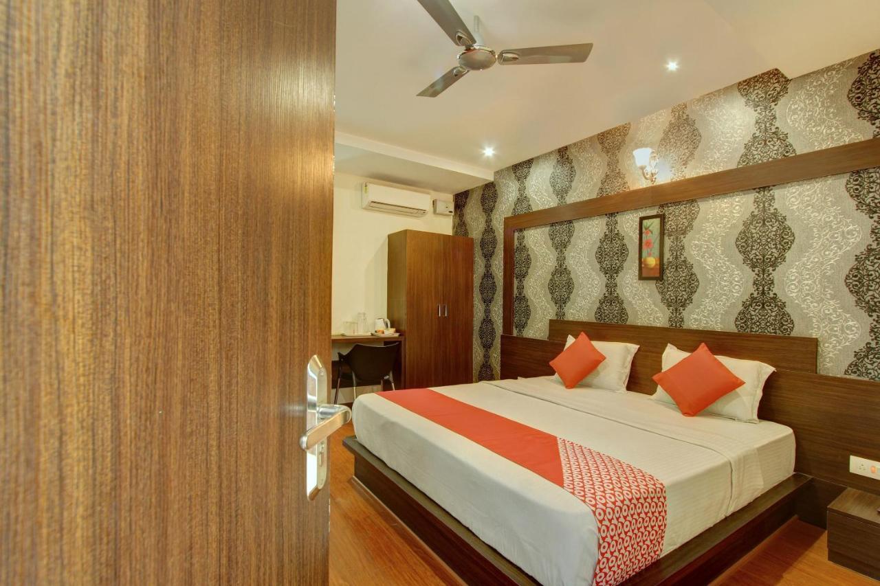 Capital O Hotel Samanvi International Belur  Exterior photo